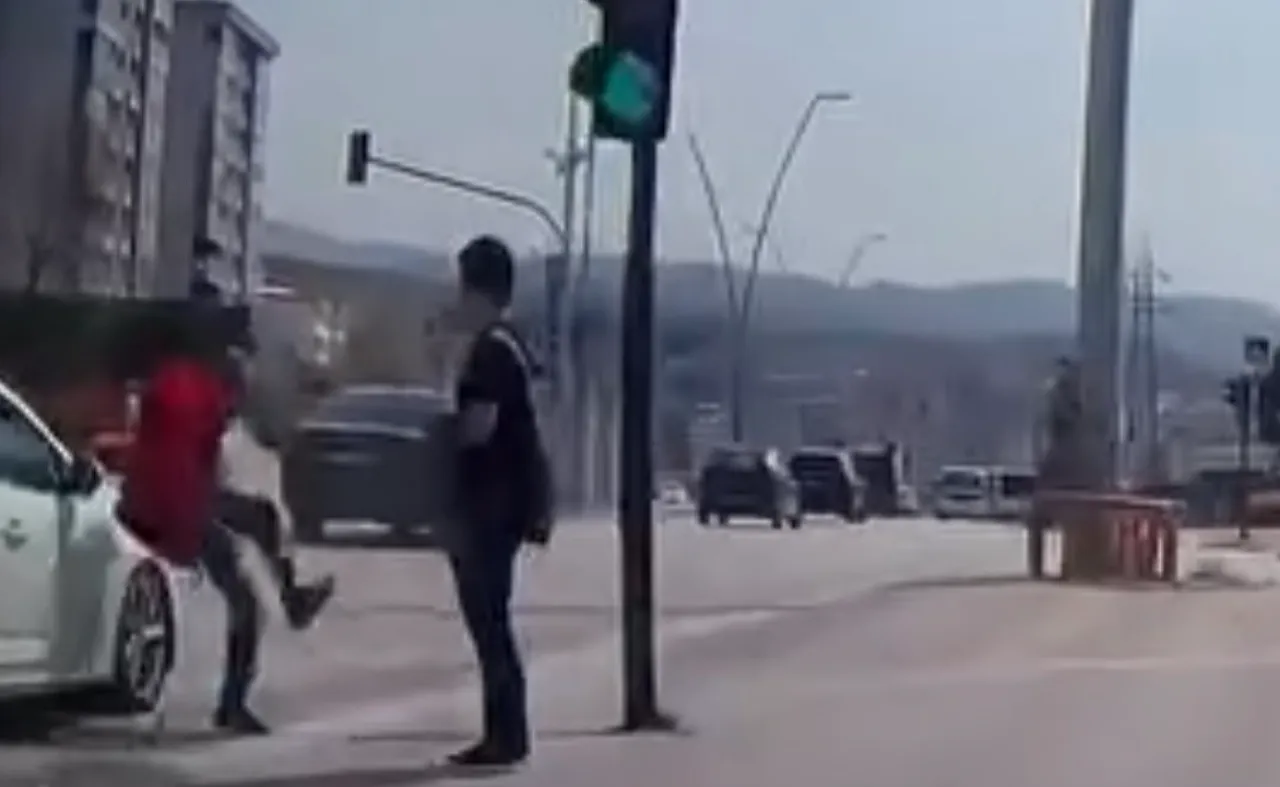 Genç Yaya Aracın Altında Kalmaktan Nasıl Kurtuldu?