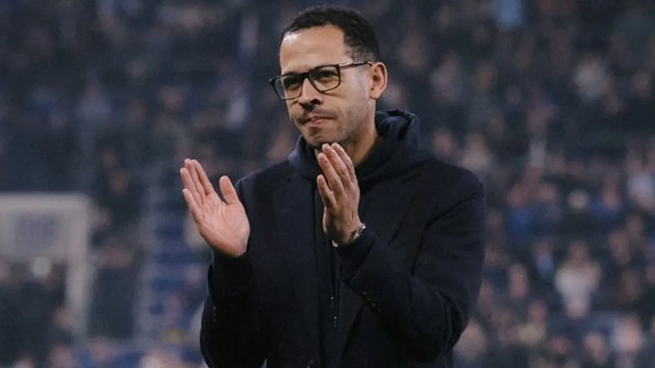 Chelsea’de Liam Rosenior ile Ayrılık: 114 Yılda Bir İlk