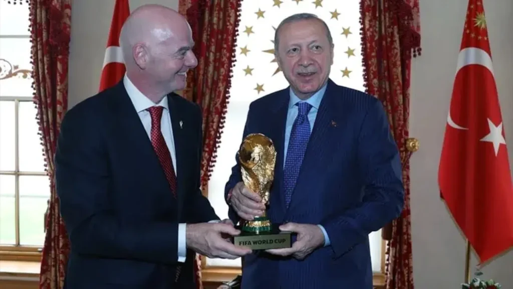 Cumhurbaşkanı Erdoğan ve Infantino: Spor Zirvesi Dolmabahçe’de