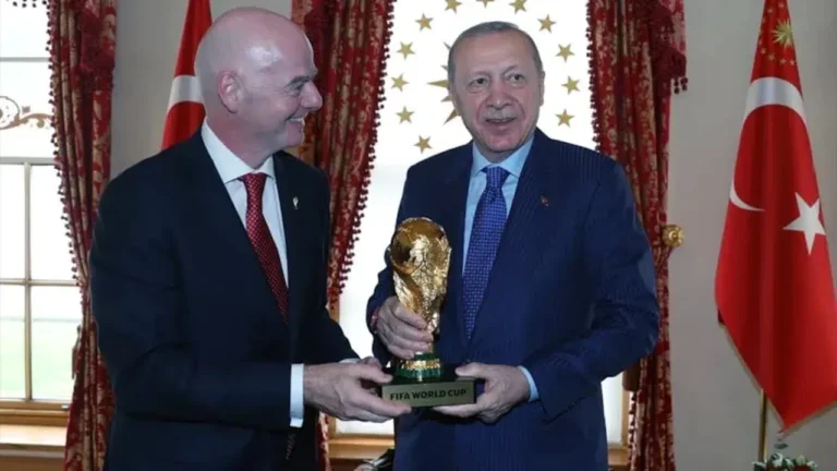Cumhurbaşkanı Erdoğan ve Infantino: Spor Zirvesi Dolmabahçe’de