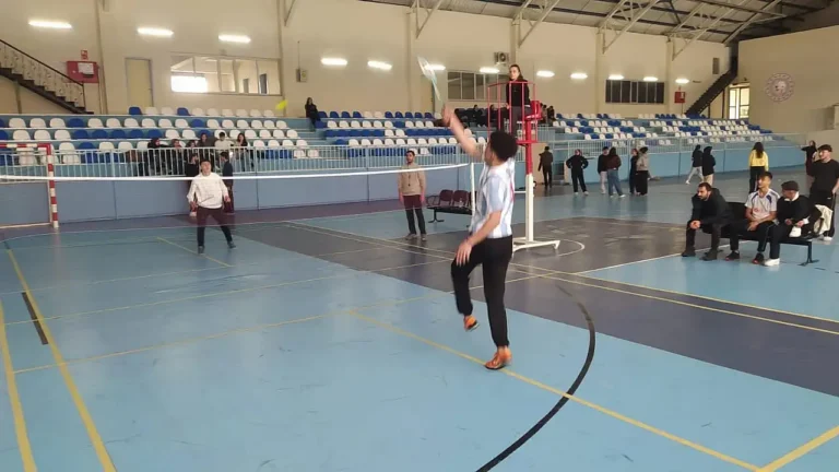 Eleşkirt Badminton Turnuvası’nda 120 Sporcu Yarıştı