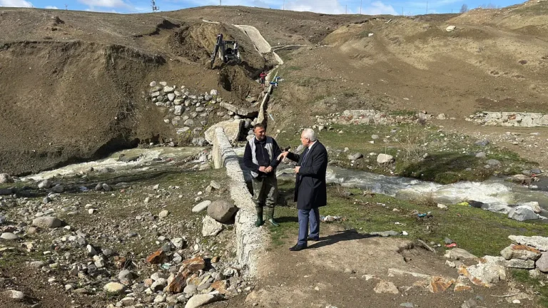 Eleşkirt’te İçme Suyu Kaynaklarına Önemli Bakım Çalışmaları