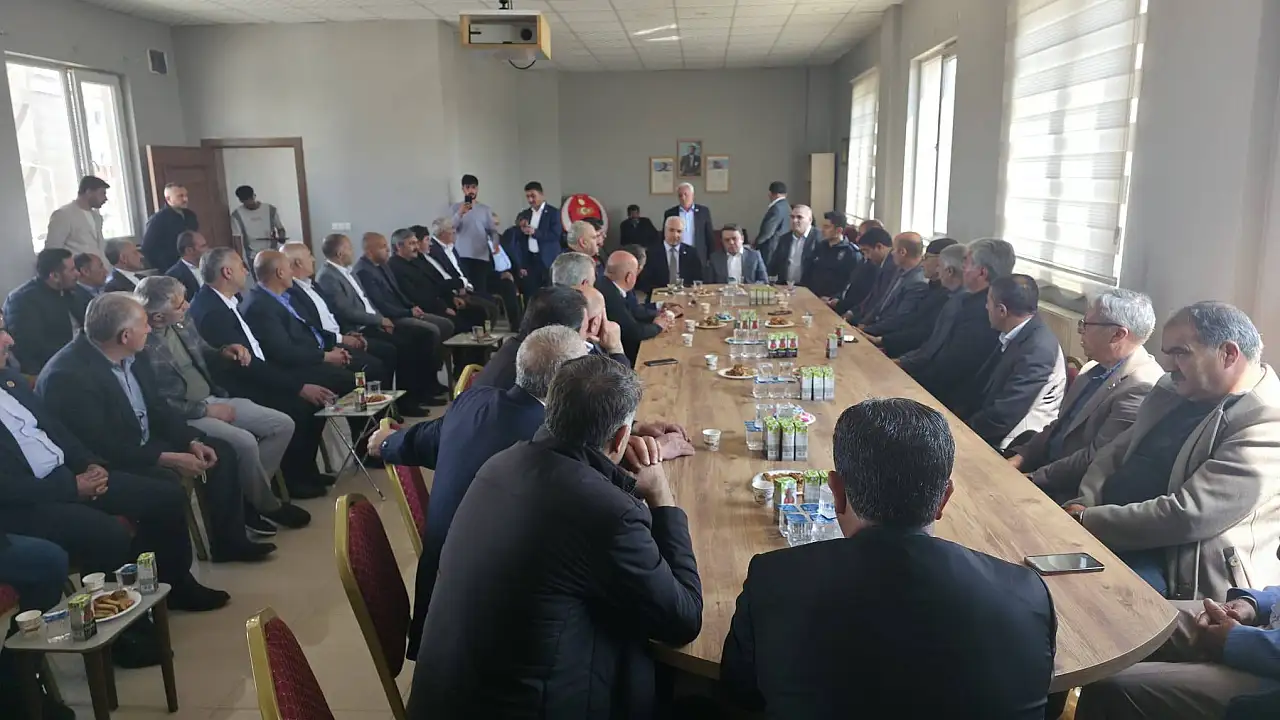 Eleşkirt Muhtarları İstişare Toplantısında Bir Araya Geldi
