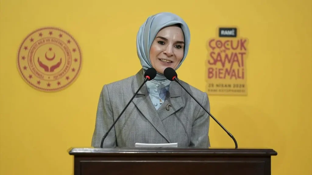 Emine Erdoğan’dan Ekran Bağımlılığına Karşı Önemli Uyarılar