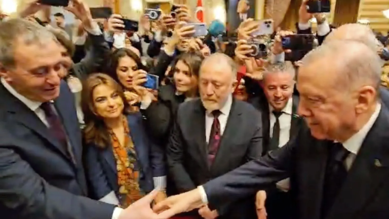 Erdoğan, Kürt Sorununda Sürecin Devam Edeceğini Açıkladı