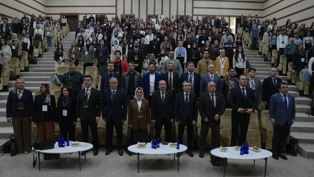 Erzurum’da Tıp Kongresi: Geleceğin Hekimleri Bir Araya Geldi