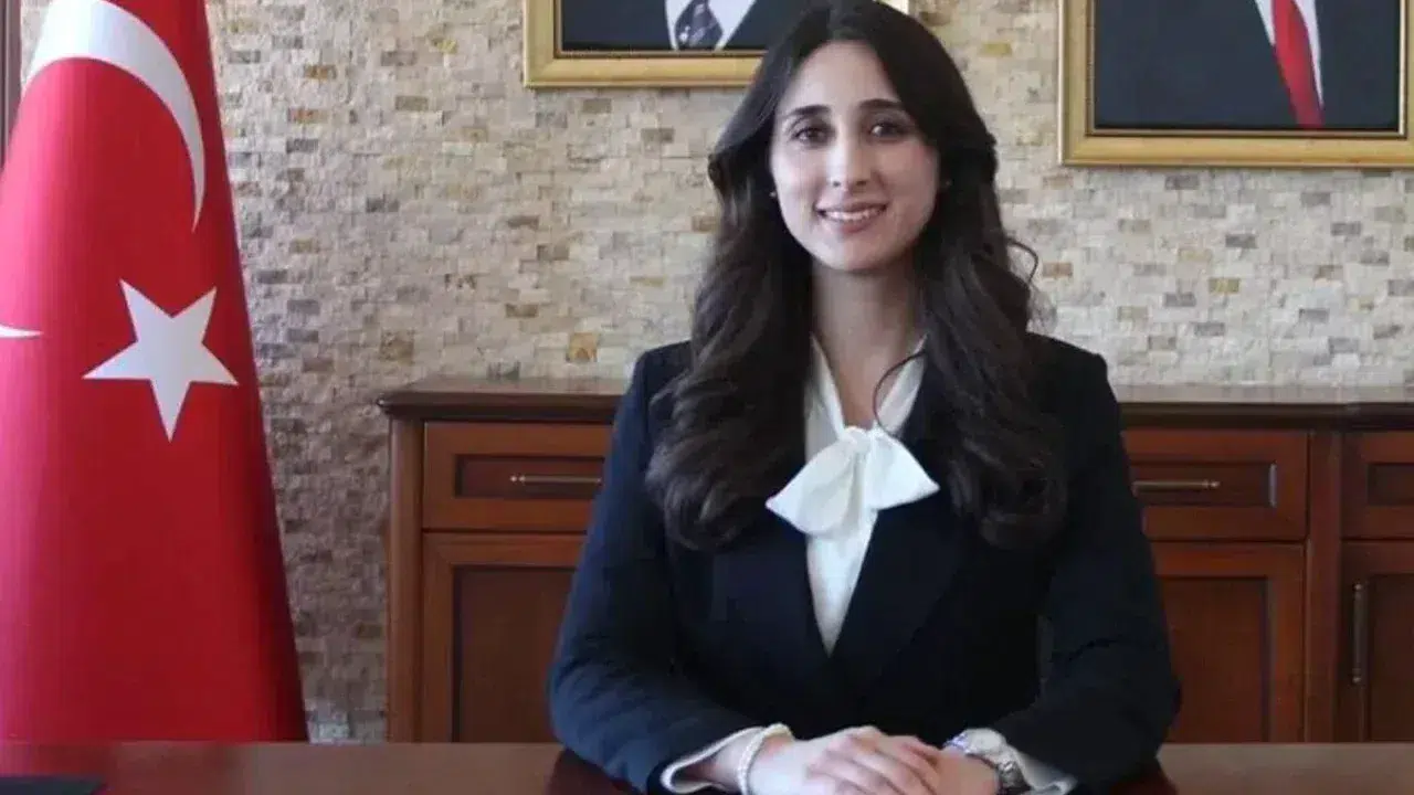 Kaymakam Hilal Kızılkaya: Genç Kuşağın Umut Veren İsimlerinden Biri