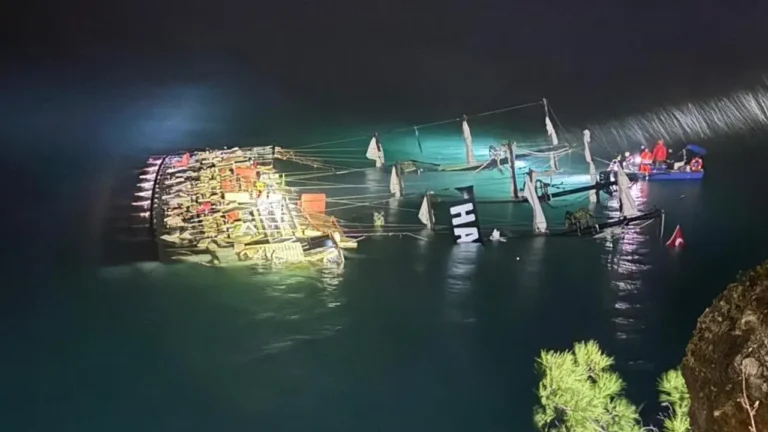 Fethiye’de Tekne Kazası: 6 Kişi Kurtarıldı, 1 Kayıp