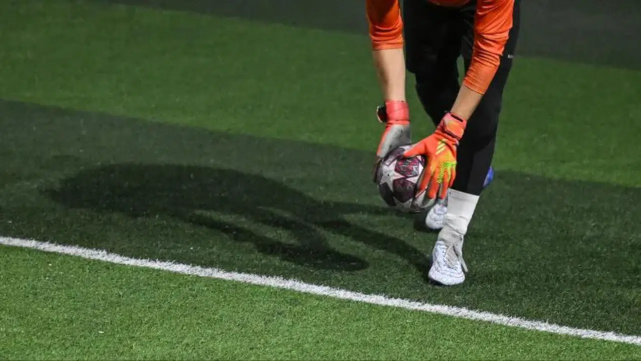 Halı Sahada Kalp Krizi Riski: Neden Dikkat Etmeliyiz?