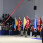 Hamur’da 23 Nisan Coşkusu Kapalı Spor Salonunu Salladı