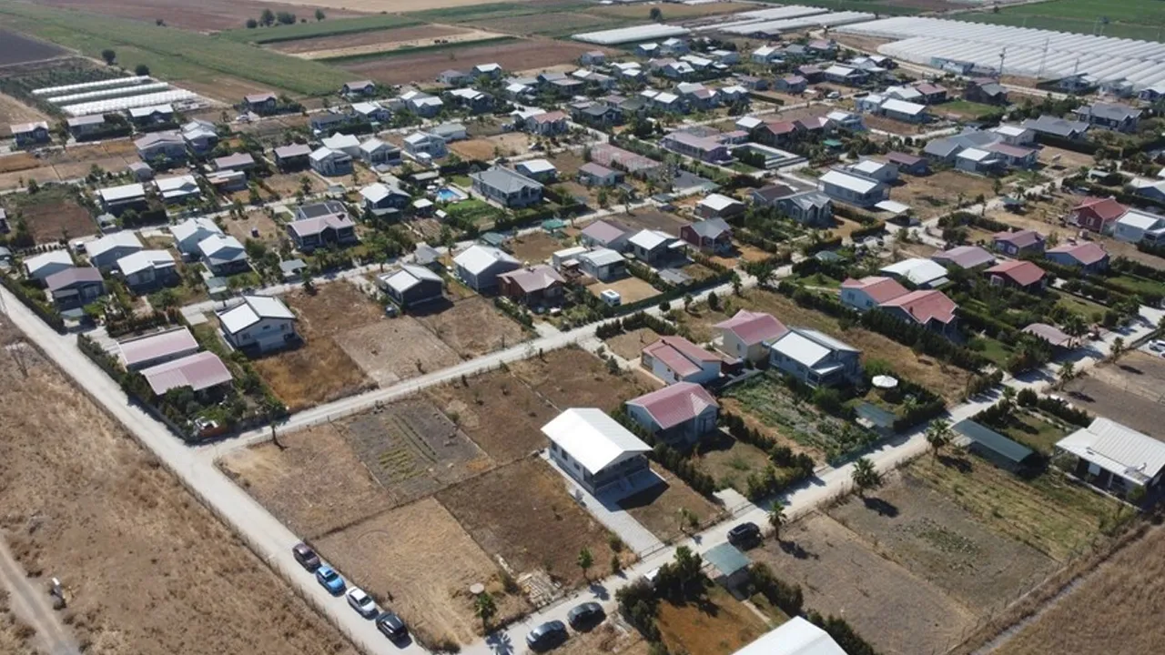 Tarım Arazileri Korunuyor: Hobi Bahçelerinde Villalara Son