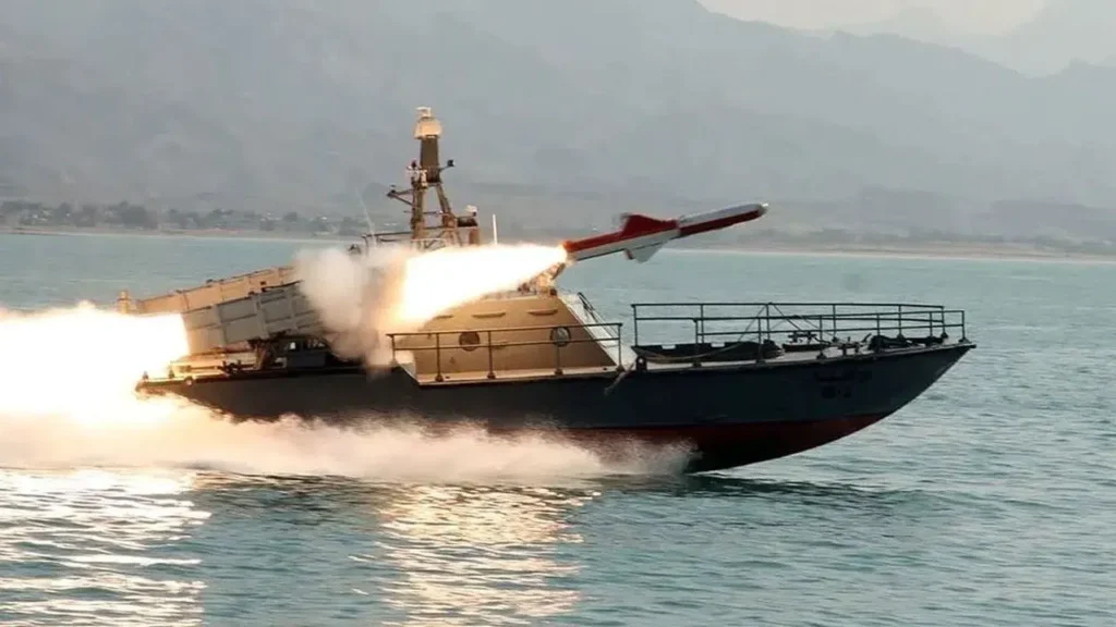 Hürmüz Boğazı’ndaki Gerilim: İran Gemilere Saldırdı mı?