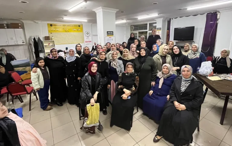 İnegöl’de Kadınlar Kahveye Gitti, Erkekler Çocuk Bakmaya Başladı