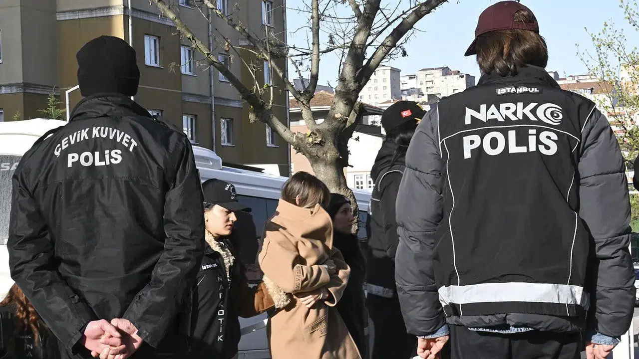 İstanbul’da Sosyete Mekanlarına Uyuşturucu Operasyonu