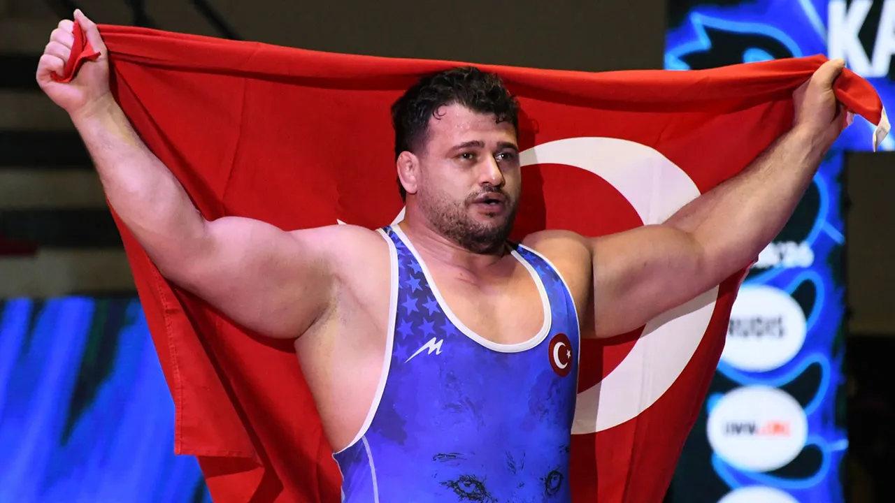 Rıza Kayaalp kimdir? Başarısı ve hedefleri üzerine bir bakış