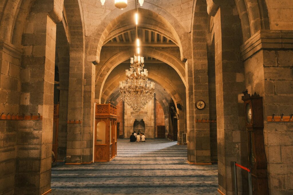 Kayseri Namaz Vakitleri: Bugün Hangi Saatte?
