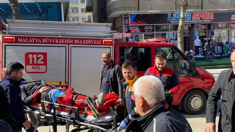 Malatya’da İnşaatta Feci Kaza: İşçi Ağır Yaralandı