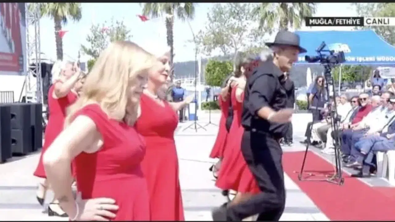 CHP’nin Mehter Yasağı ve Sirtaki Tartışması Neden Büyüyor?