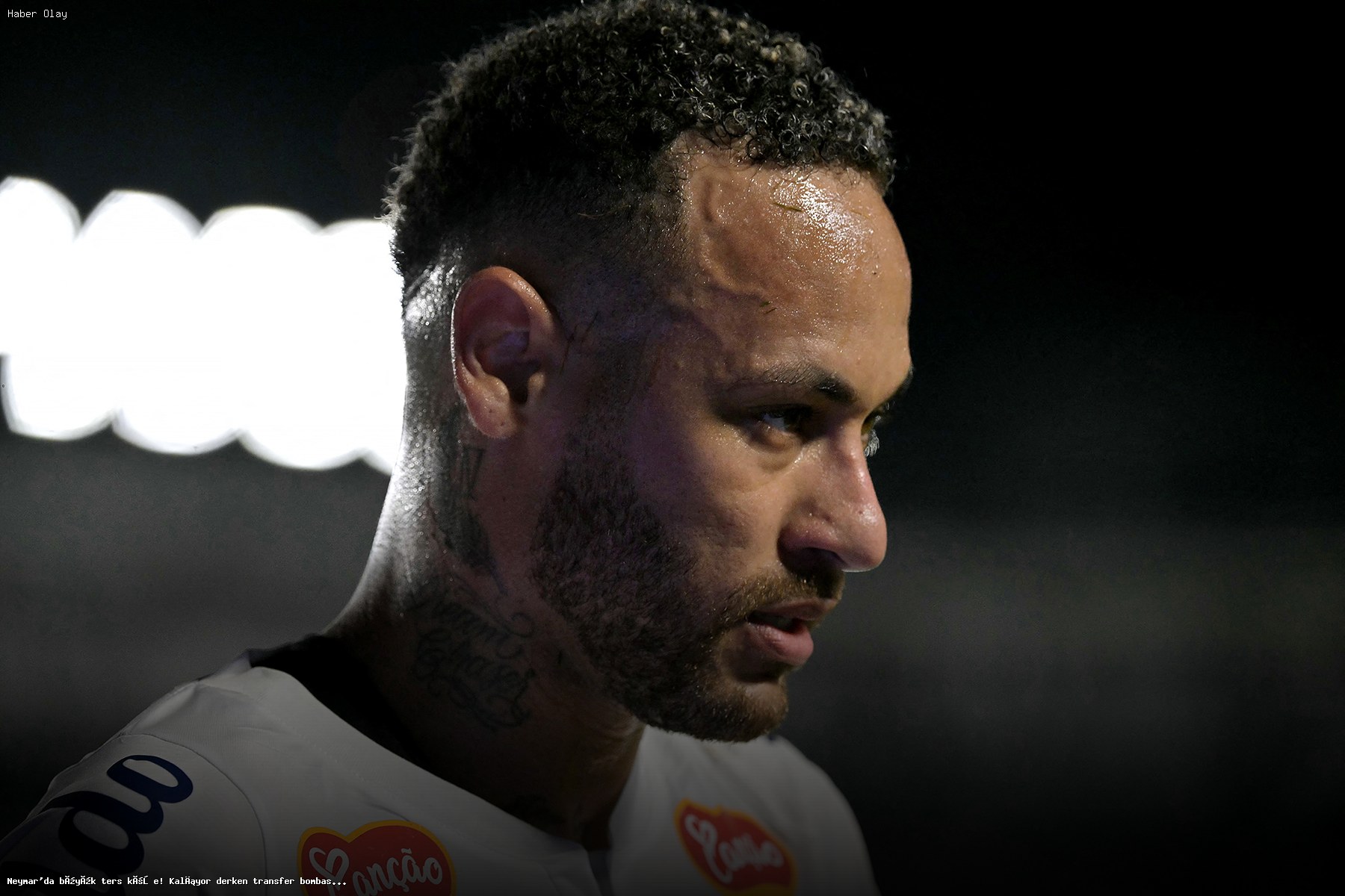 Neymar’ın Transferi Şaşırttı! Neden Kalıyor Zannedildi?