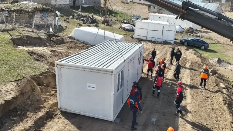 Patnos’taki Deprem Sonrası Barınma İhtiyaçları Nasıl Karşılanıyor?