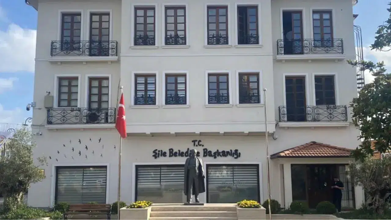 Şile Belediyesi’nde Yolsuzluk İddiaları: Damat 180 Bin TL Aldı