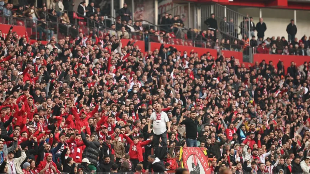 Samsunspor Taraftarından PFDK’ya Sert Tepki: Adalet Arıyoruz