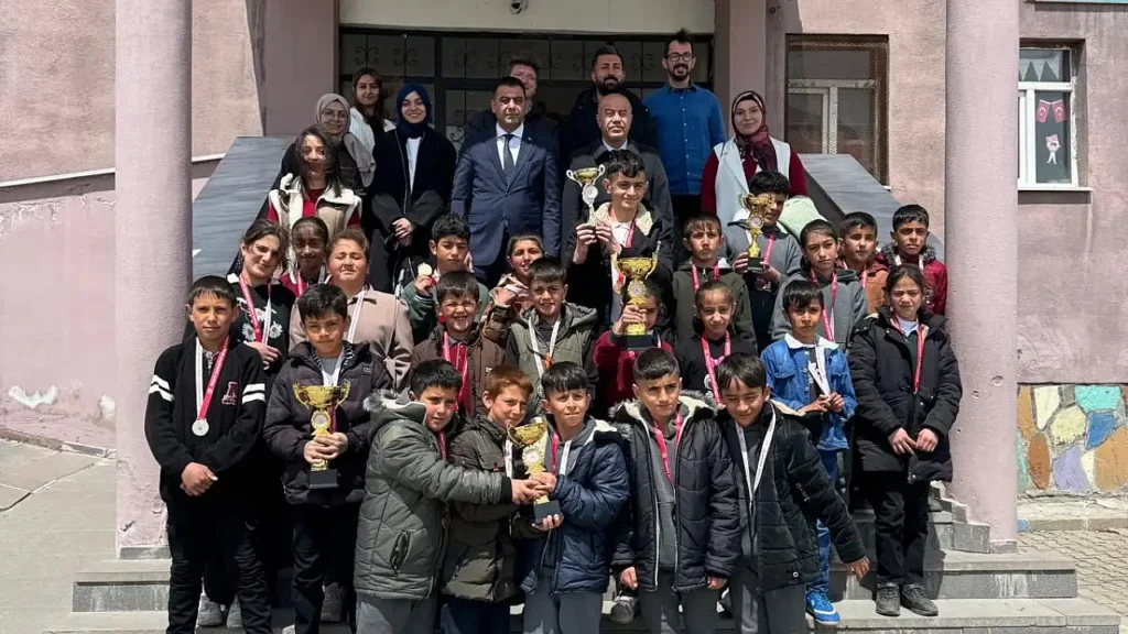 Taşlıçay’da Zeka Oyunları Finali: Öğrenciler Yarıştı