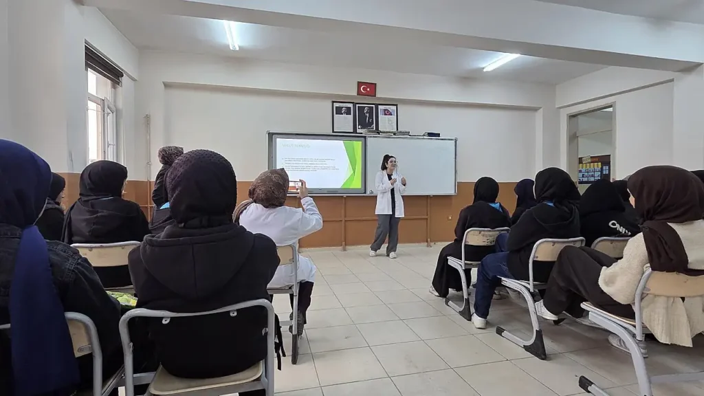 Taşlıçay’daki Öğrencilere Hijyen Eğitimi Verildi