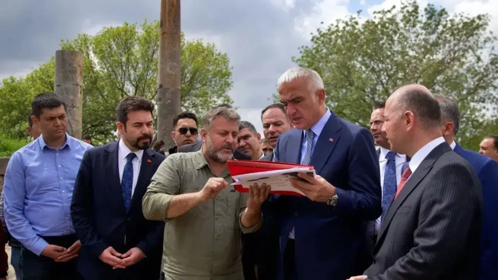 Türkiye’nin Barış Rolü: Bakan Ersoy’dan Çarpıcı Açıklamalar