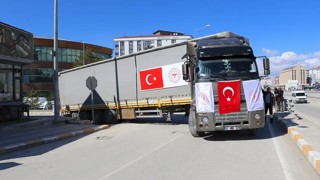 Türkiye’den İran’a Tıbbi Yardım Gönderimi Nasıl Yapıldı?