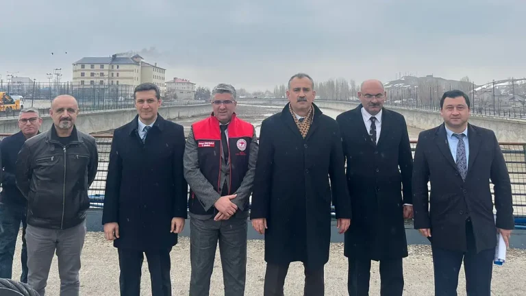 Ağrı’da Vali Bozkurt’tan TOKİ ve Murat Nehri Proje İncelemesi