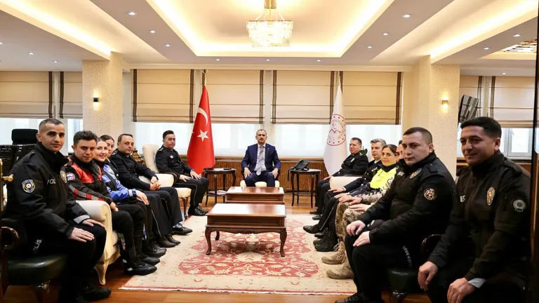 Ağrı Valisi Bozkurt, Emniyet Teşkilatını Ağırladı