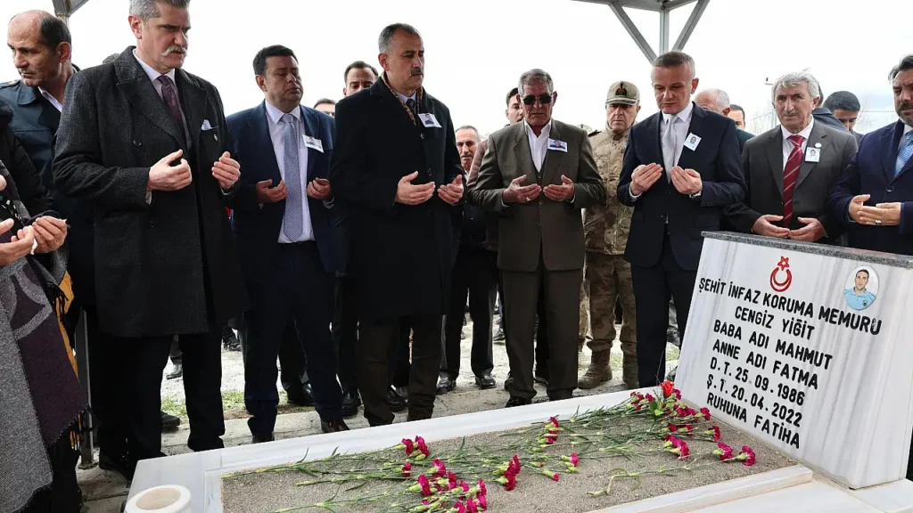 Ağrı’da Şehit Cengiz Yiğit İçin Anma Töreni Düzenlendi