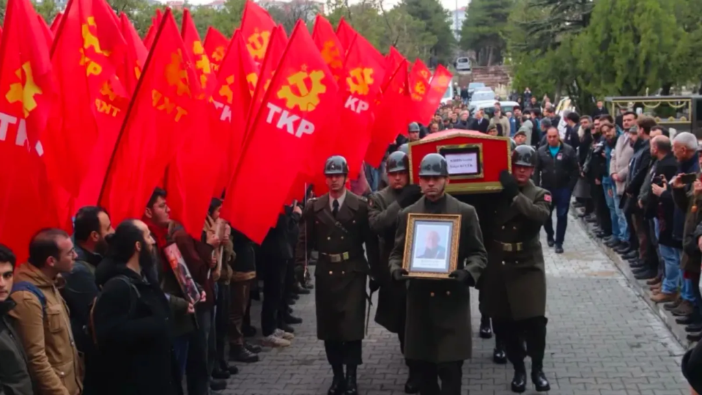 Yalçın Küçük’ün Cenaze Töreni ve Hayatı