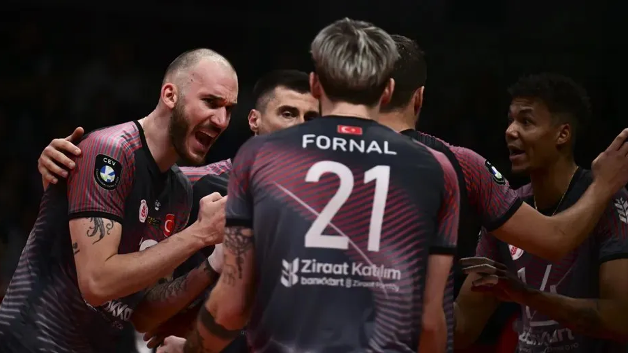 Ziraat Bankkart, Efeler Ligi’nde şampiyonluğa ulaştı