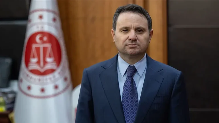 Adalet Bakanı Gürlek’in Yeni Anayasa Çağrısı Neden Önemli?