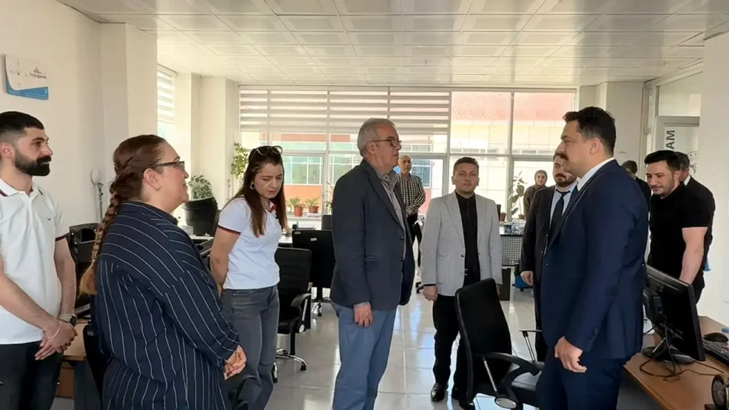 Ağrı İl Sağlık Müdürü Dr. Mehmet Acu Hastaneleri Ziyaret Etti