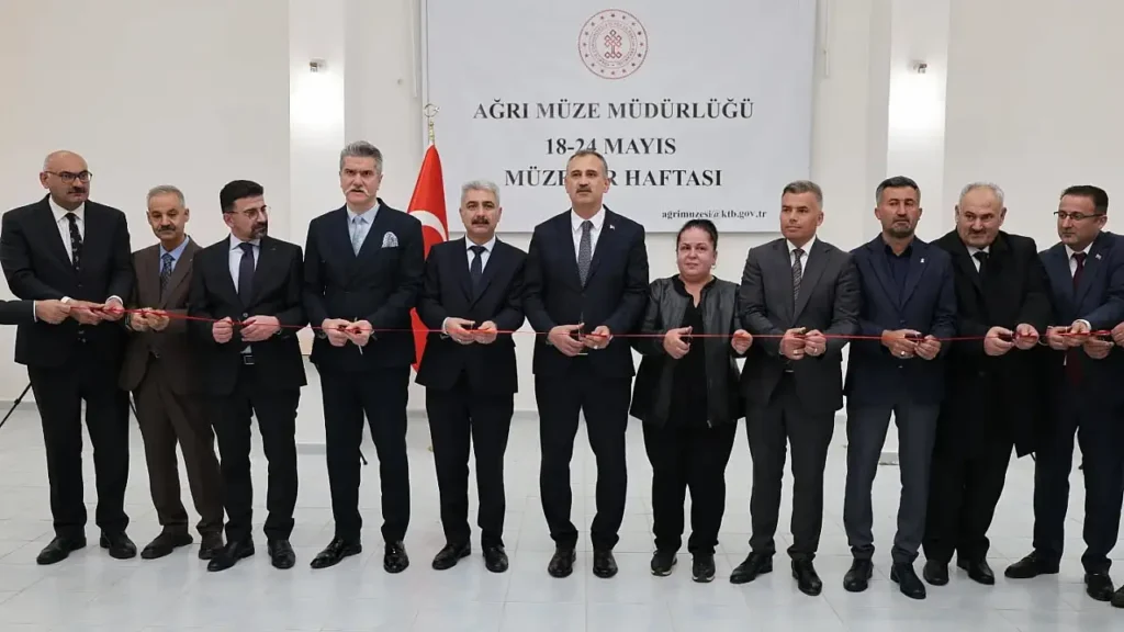 Ağrı Müze Müdürlüğü hizmet binası törenle açıldı