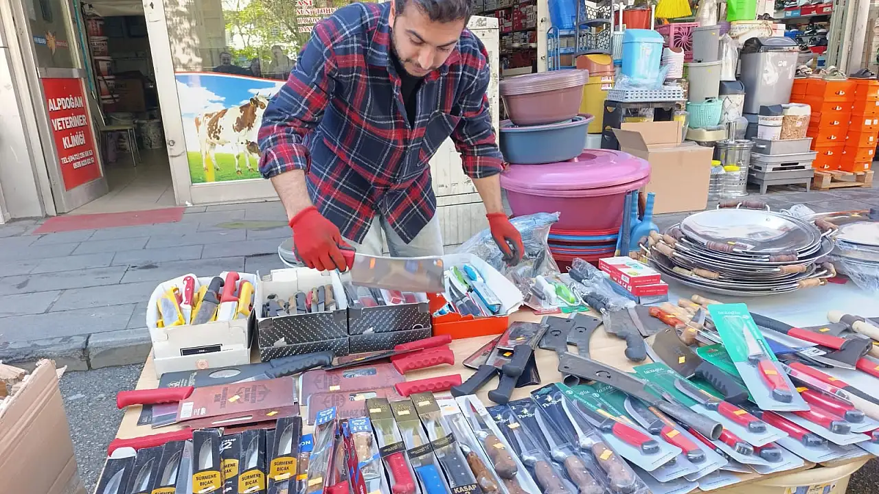 Ağrı’da Kurban Bayramı İçin Bıçak Alışverişi Neden Artıyor?