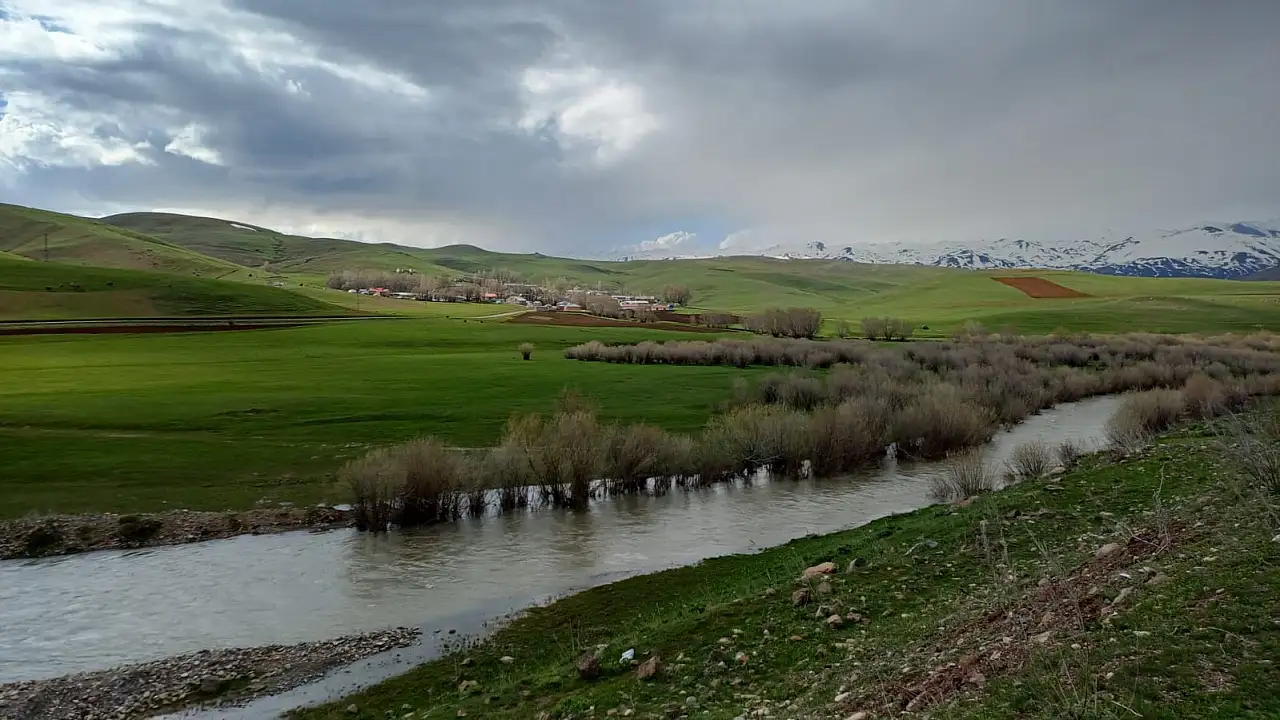 Ağrı’da Baharın Gelişi Doğayı Canlandırdı