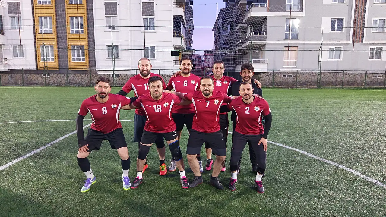 Ağrı’da Öğretmenler Arası Futbol Turnuvası Devam Ediyor