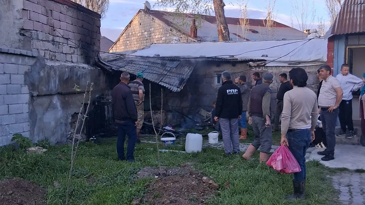 Ağrı’da Yangın Paniği: Kömürlük ve Tandırlık Alev Alev Yandı