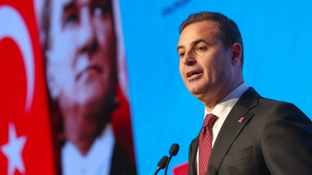 Ahmet Akın, “AKP’ye geçeceği” iddialarını yalanladı: Dedikodu siyaset değildir, ben CHP’liyim
