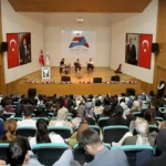 AİÇÜ öğrencileri bahar şenliğinde doyasıya eğlendi