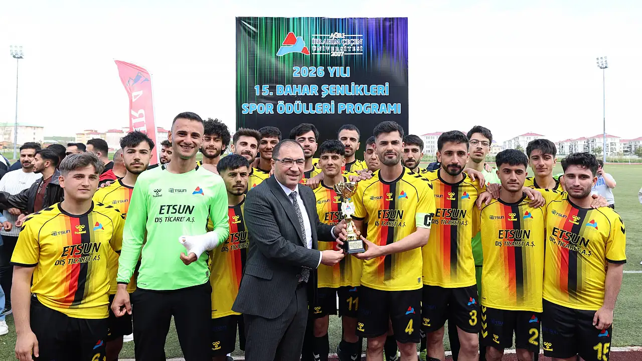 AİÇÜ’de Bahar Şenlikleri coşkusu ödül töreniyle taçlandı