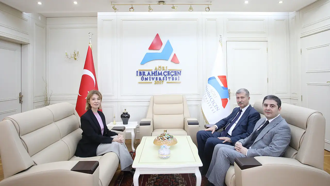 AİÇÜ’de Öğrenci Faaliyetleri İçin Önemli Toplantı Gerçekleşti