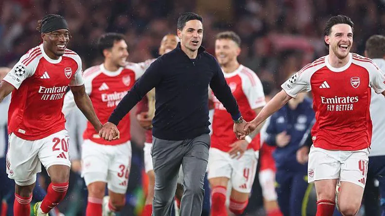 Arsenal, Premier Lig’de 22 Yıl Sonra Şampiyonluk Sevinci Yaşadı