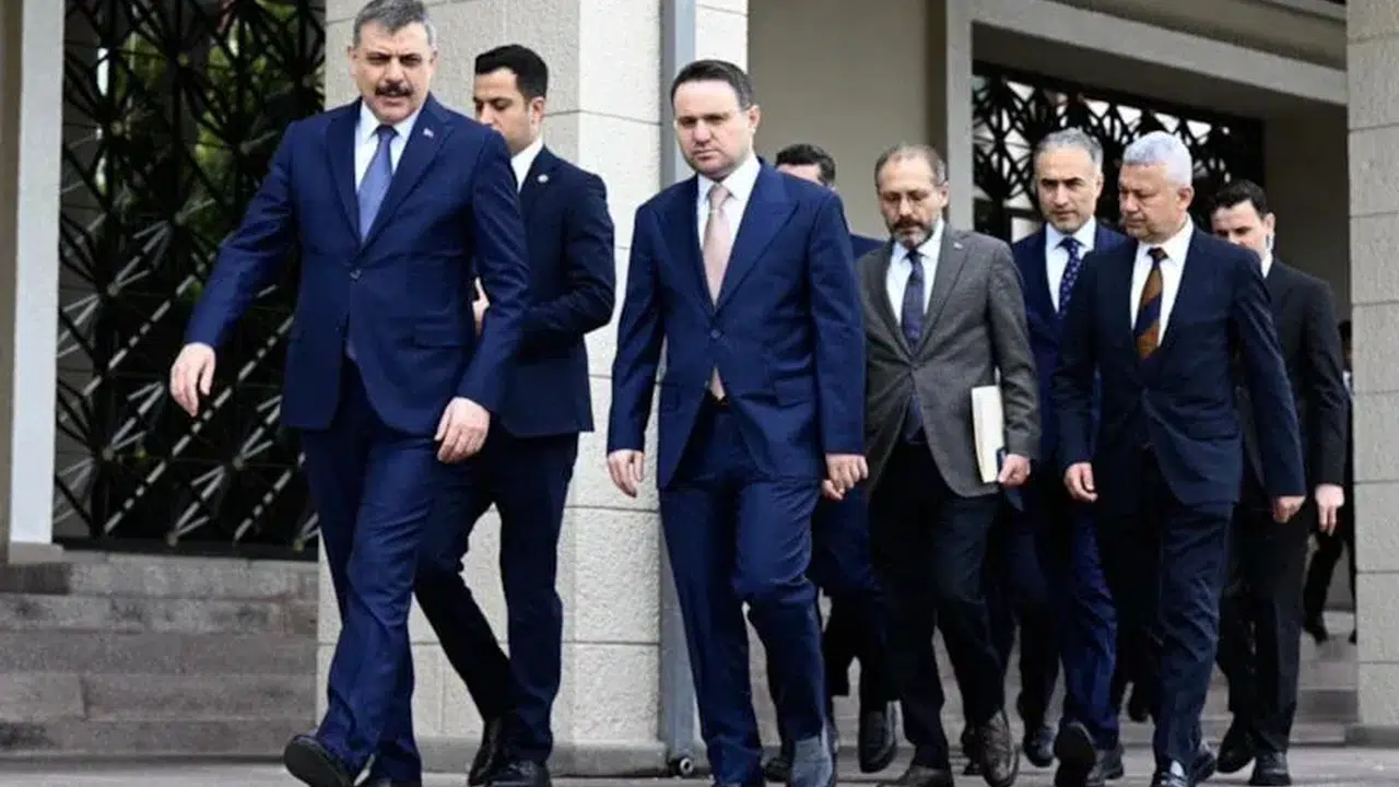 Çiftçi ve Gürlek’ten Dolandırıcılıkla Mücadele İnisiyatifi