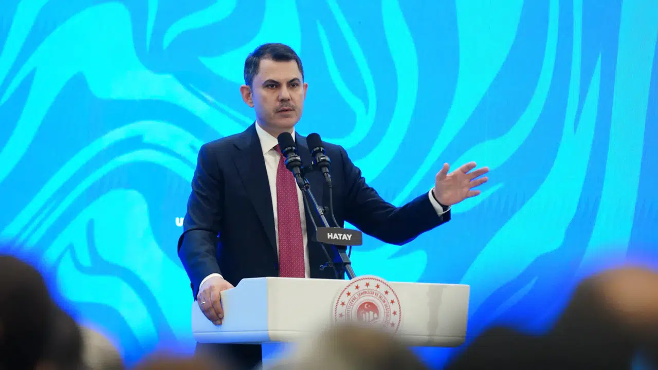 Bakan Kurum COP31 rotasını Hatay’da çizdi: ‘Asrın inşa seferberliği’ dünya modeli oluyor
