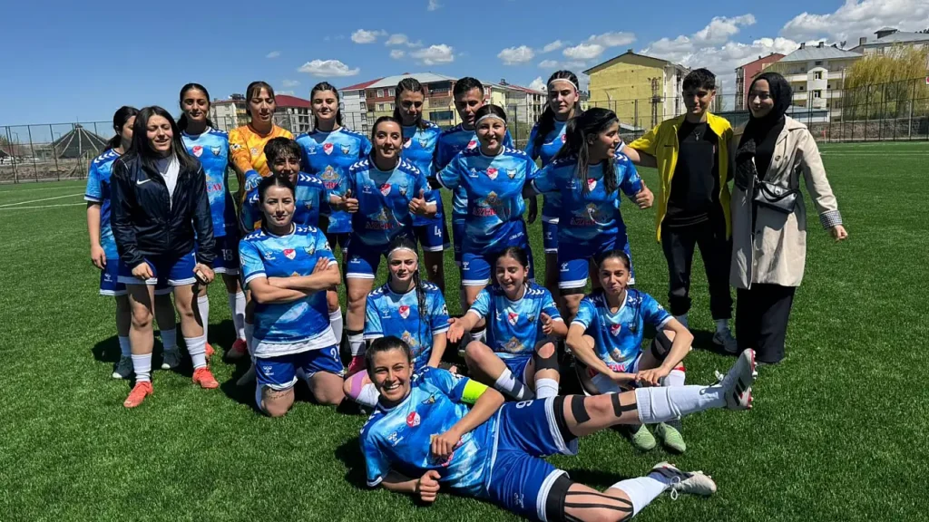 Bayazıtspor Kadın Futbol Takımı Sezona Galibiyetle Başladı